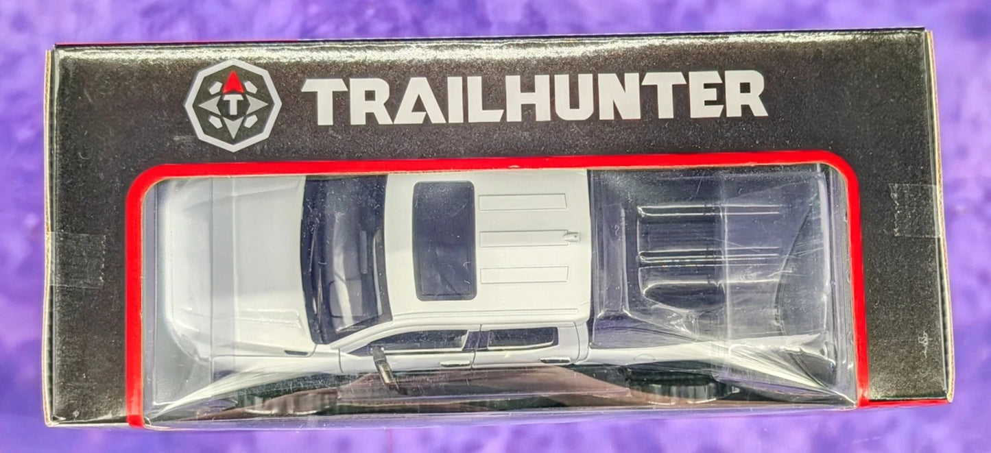 MiJo Exclusives 2024 Toyota Tacoma Trailhunter Edition – White - 1/24 Scale