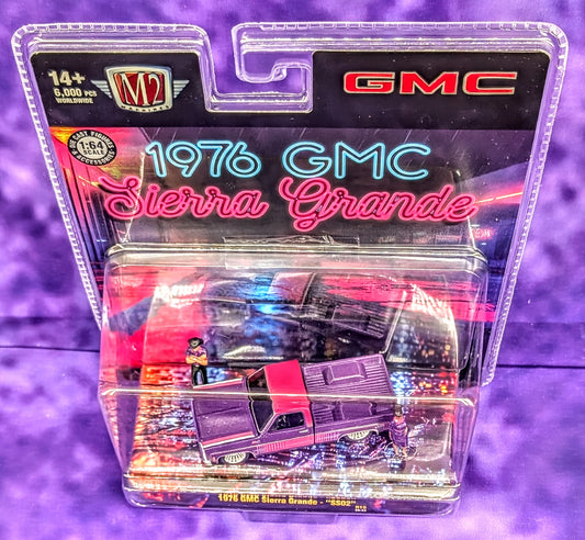 M2 Machines 1976 GMC Sierra Grande "SS02" - Diorama - Includes Two Figurines