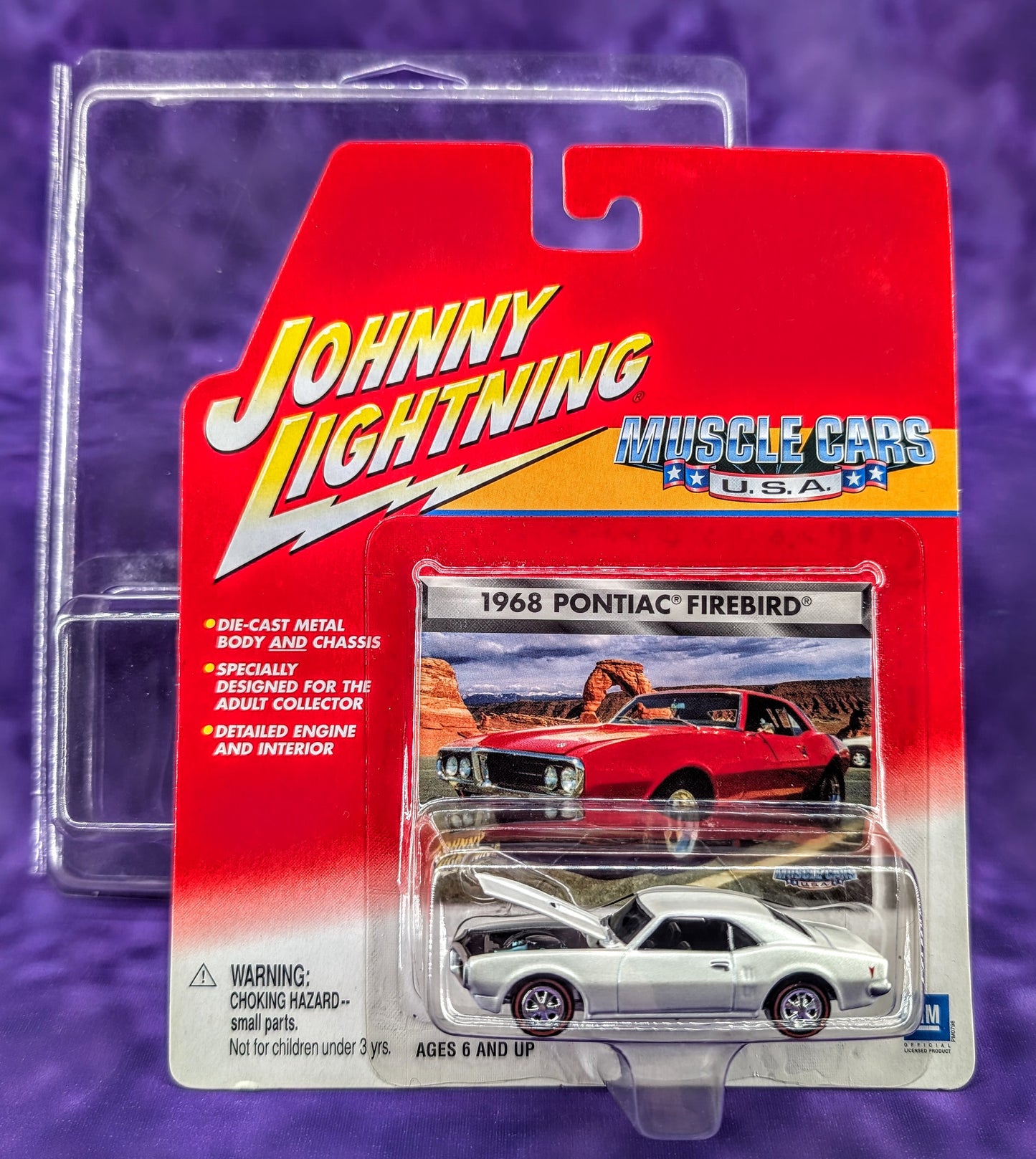 CHASE Johnny Lightning 1968 Pontiac Firebird - White Lightning