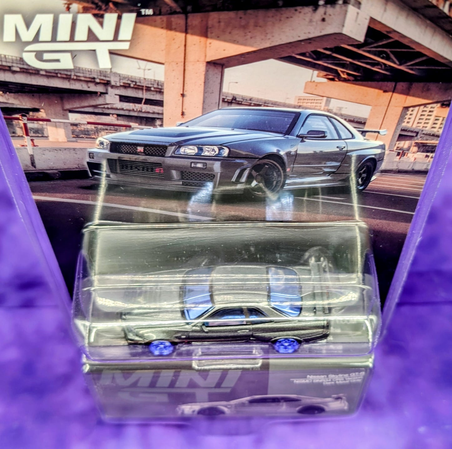CHASE! Mini GT Nissan Skyline GT-R NISMO BNR34 CRS Version - Dark Metal Gray