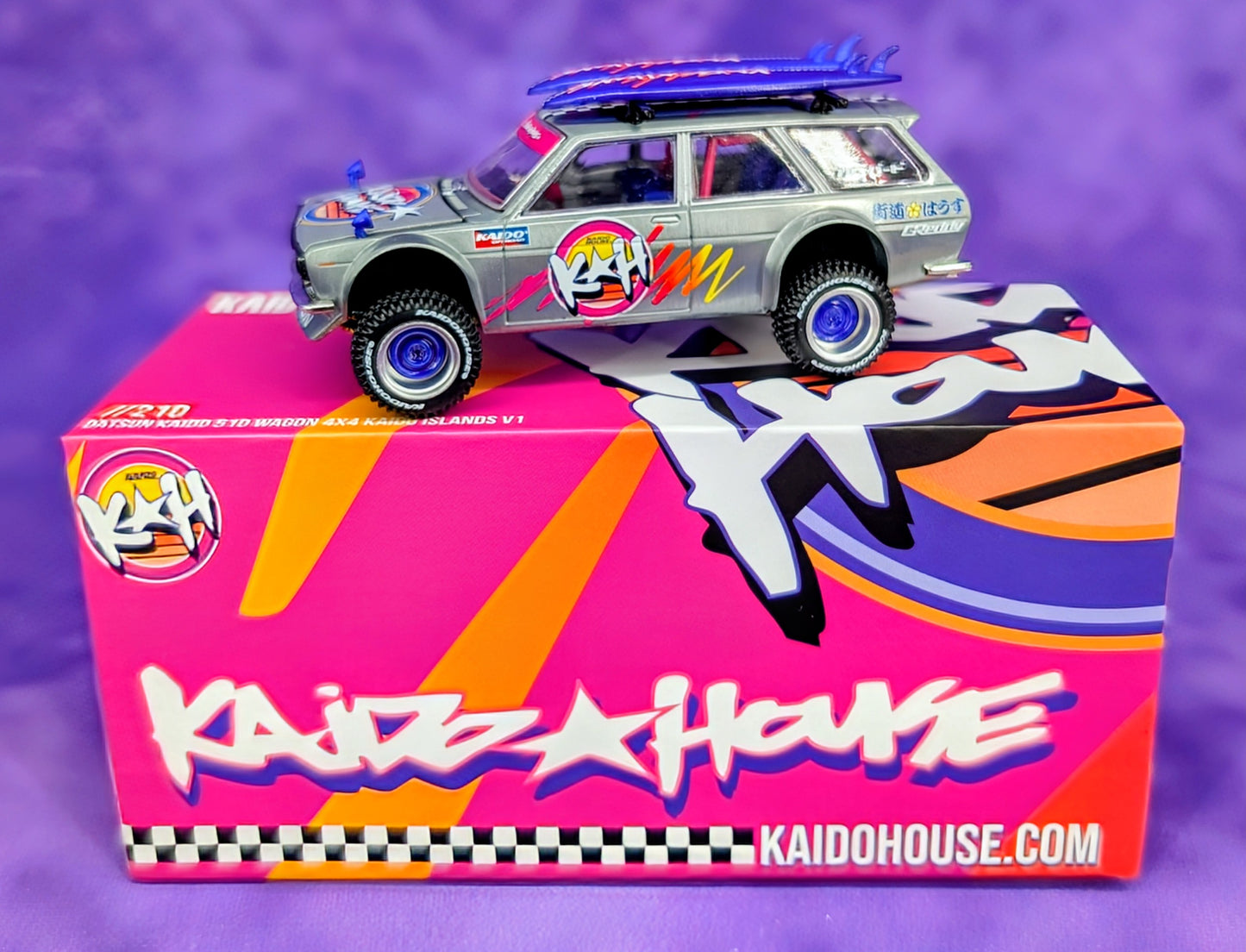 CHASE! Kaido House x Mini GT 1:64 Datsun KAIDO 510 Wagon 4×4 Kaido Islands V1
