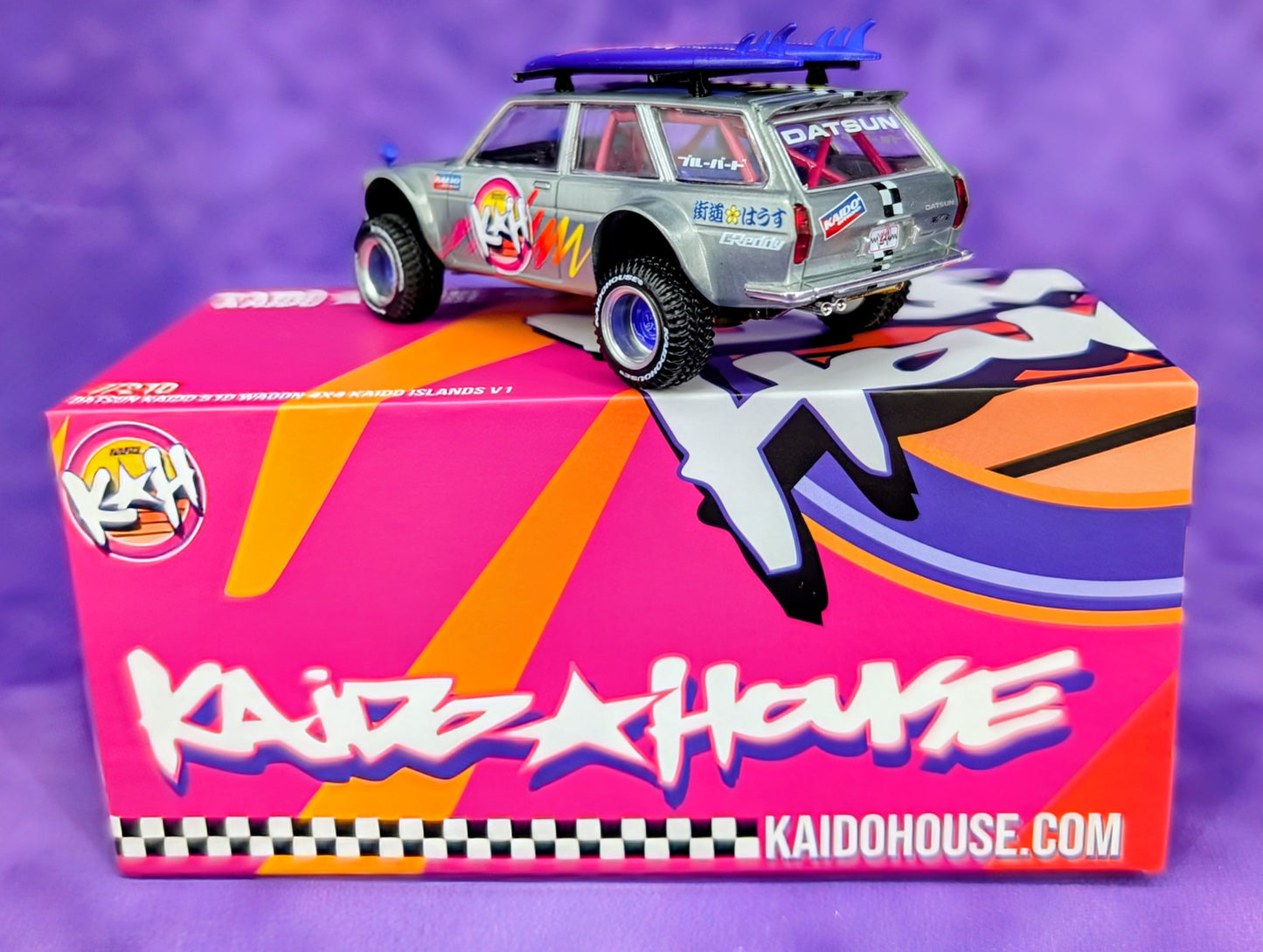 CHASE! Kaido House x Mini GT 1:64 Datsun KAIDO 510 Wagon 4×4 Kaido Islands V1