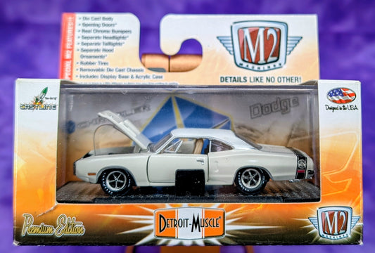 M2 Machines 1970 Dodge Super Bee 383 - R28 15-05