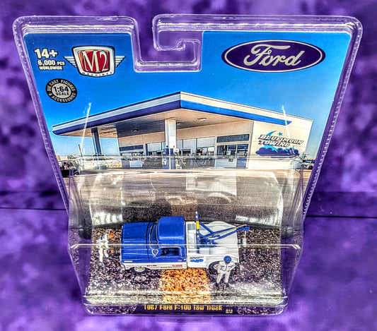 M2 Machines 1967 Ford F-100 Tow Truck - Diorama - Includes Two Figurines