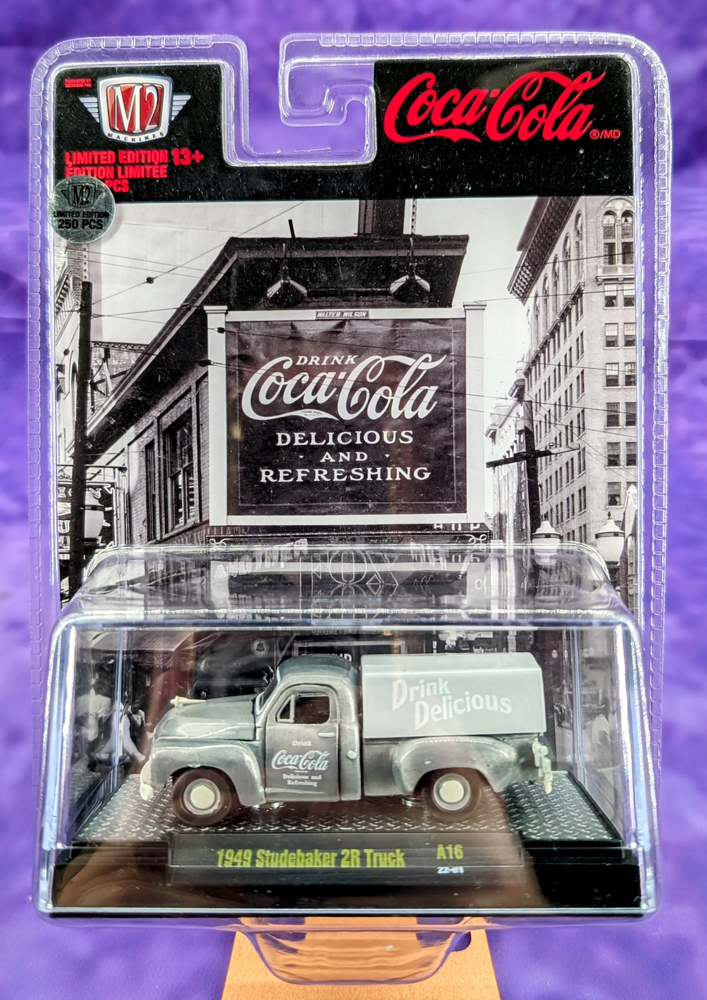 M2 Machines RAW CHASE 1949 Studebaker 2R Coca-Cola Truck - 1 of 250 - #A16 22-01