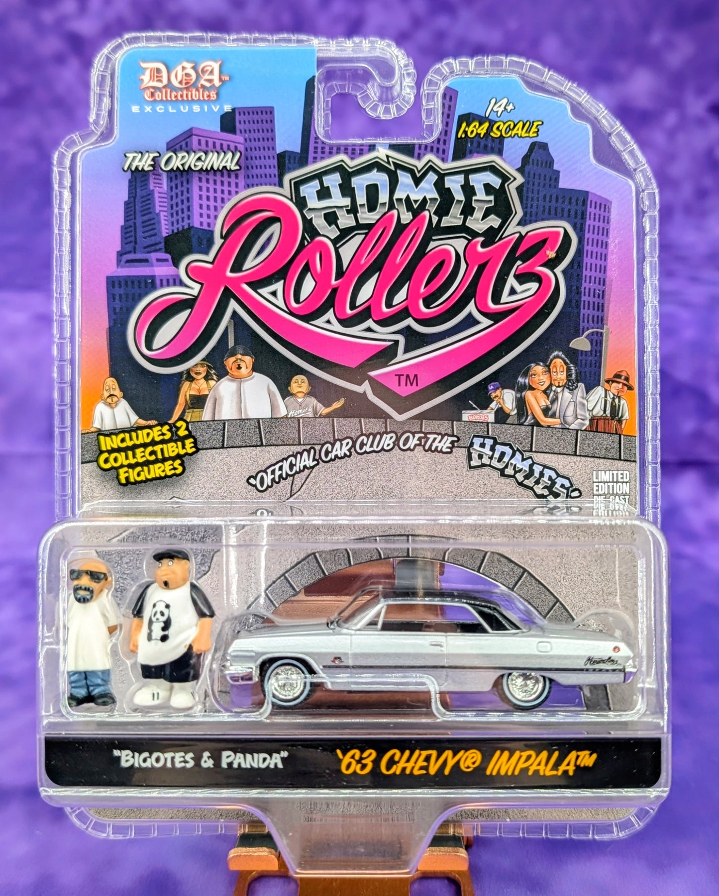 Homie Rollerz 1963 Chevrolet Impala SS Hard Top w/ Bigotes & Panda - Greenlight x DGA
