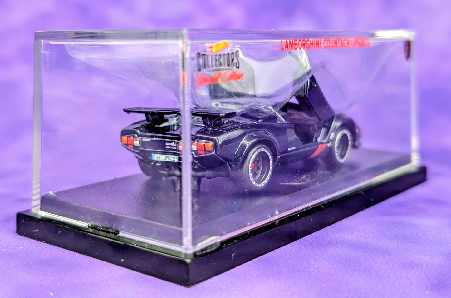 Hot Wheels RLC '82 Lamborghini Countach LP500 S - #04749/12000 - Red Line Club