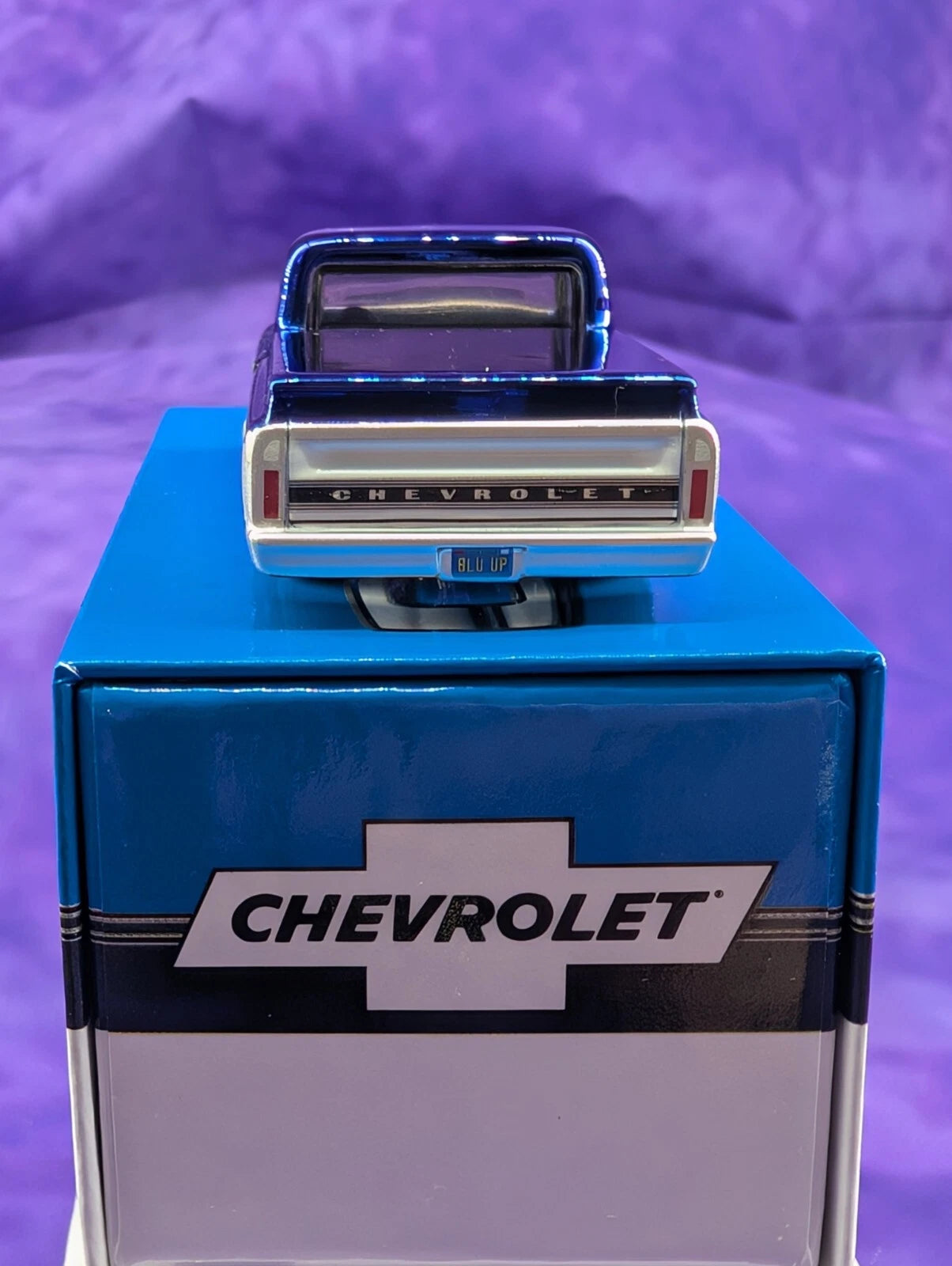 Hot Wheels RLC Chevrolet C/10 Spectraflame Blue, Adjustable Suspension - New in Box