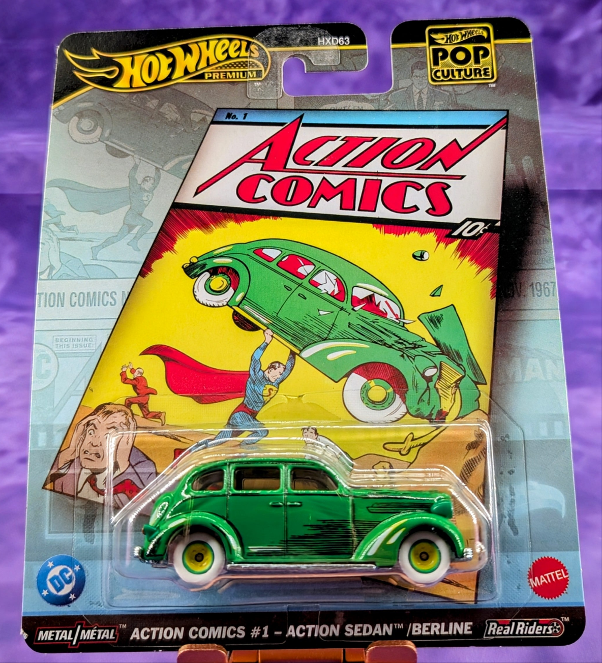 Hot Wheels Pop Culture Action Comics # One - Action Sedan (Superman) - Premium