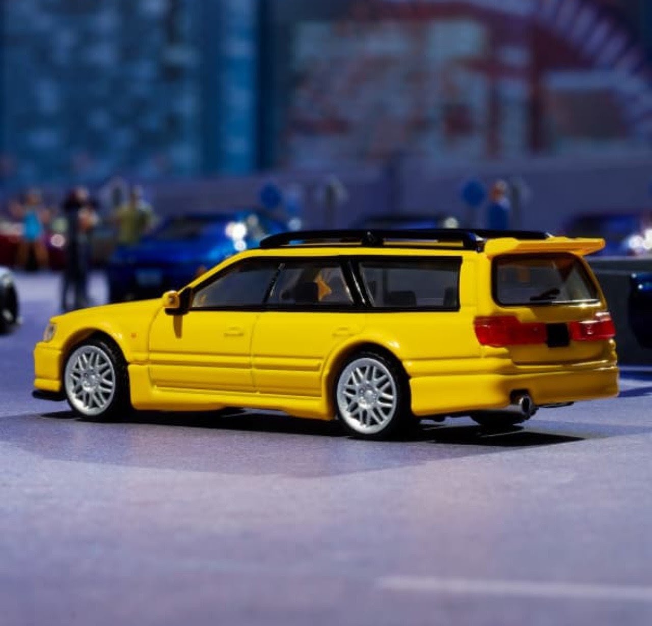 Hot Wheels Nissan Stagea - Elite 64 Mod Shop