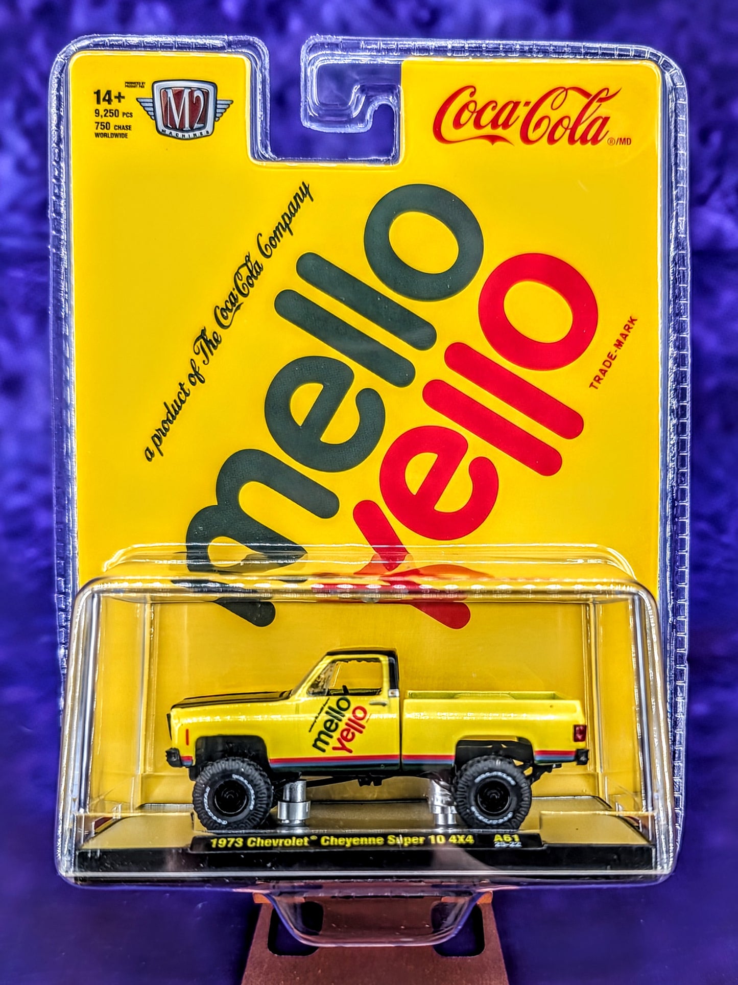 M2 Machines 1973 Chevrolet Cheyenne Super 10 4X4 – Mello Yello - A61 25-22