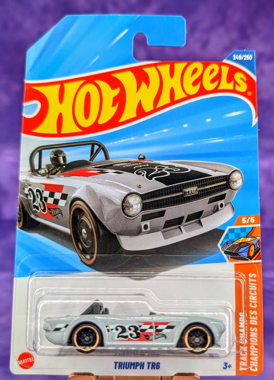 Hot Wheels Triumph TR6 - Treasure Hunt - Mainline