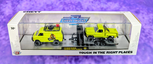 M2 Machines 1971 Chevrolet Van G10 4X4 & 1976 Chevrolet Scottsdale Chevy Sport 4X4 - R70 23-32