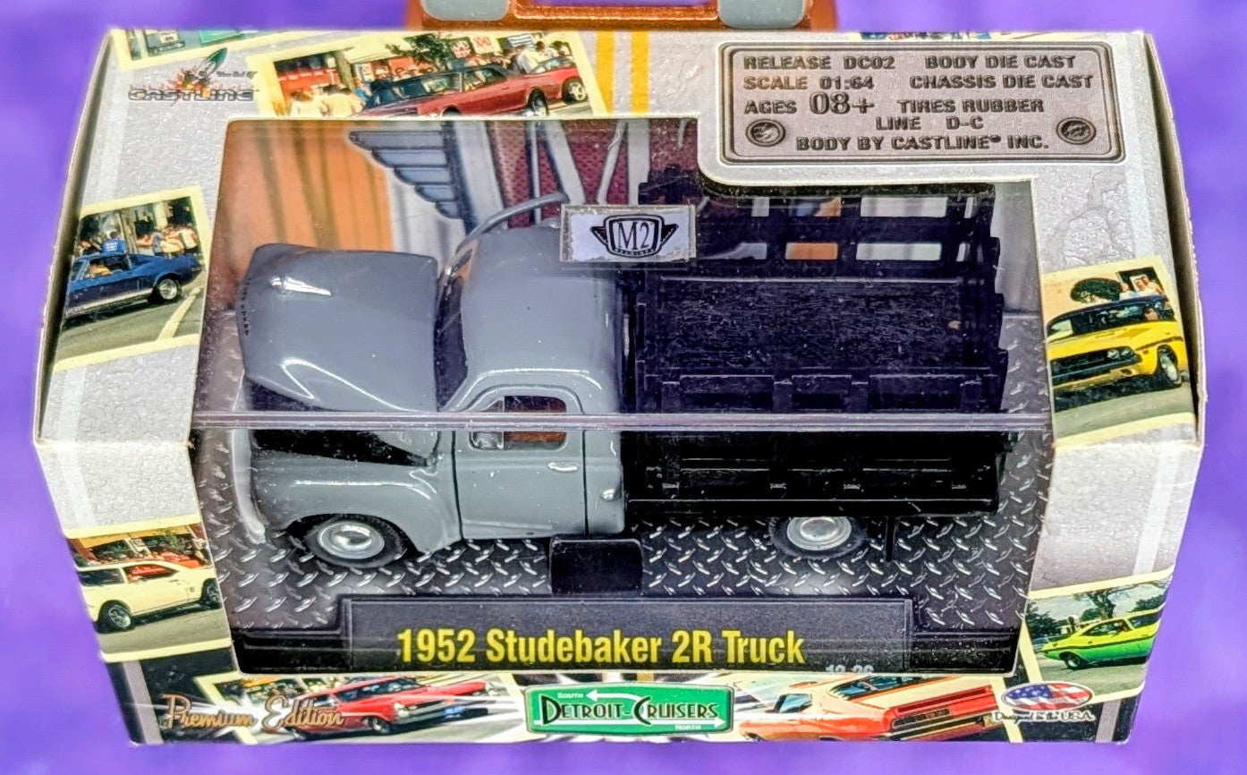 M2 Machines 1952 Studebaker 2R Truck