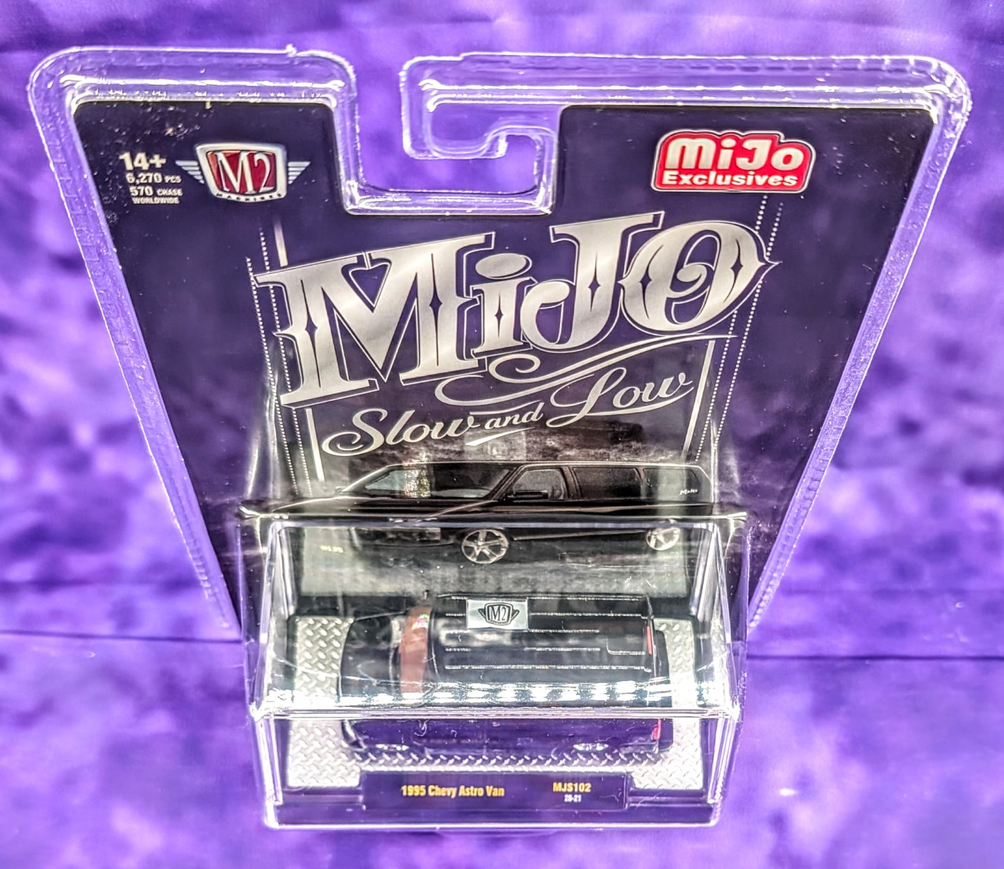 M2 Machines 1995 Chevy Astro Van - Slow and Low - Hobby Exclusive