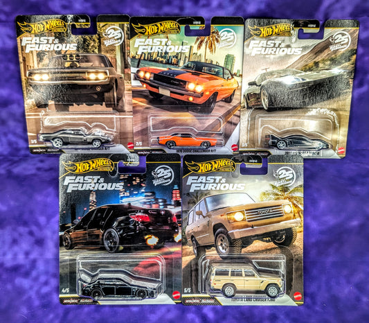 Hot Wheels Fast & Furious 5-Car Set w/ CHASE Dom's 1970 Dodge Charger R/T - 2026 Q Case - Premium