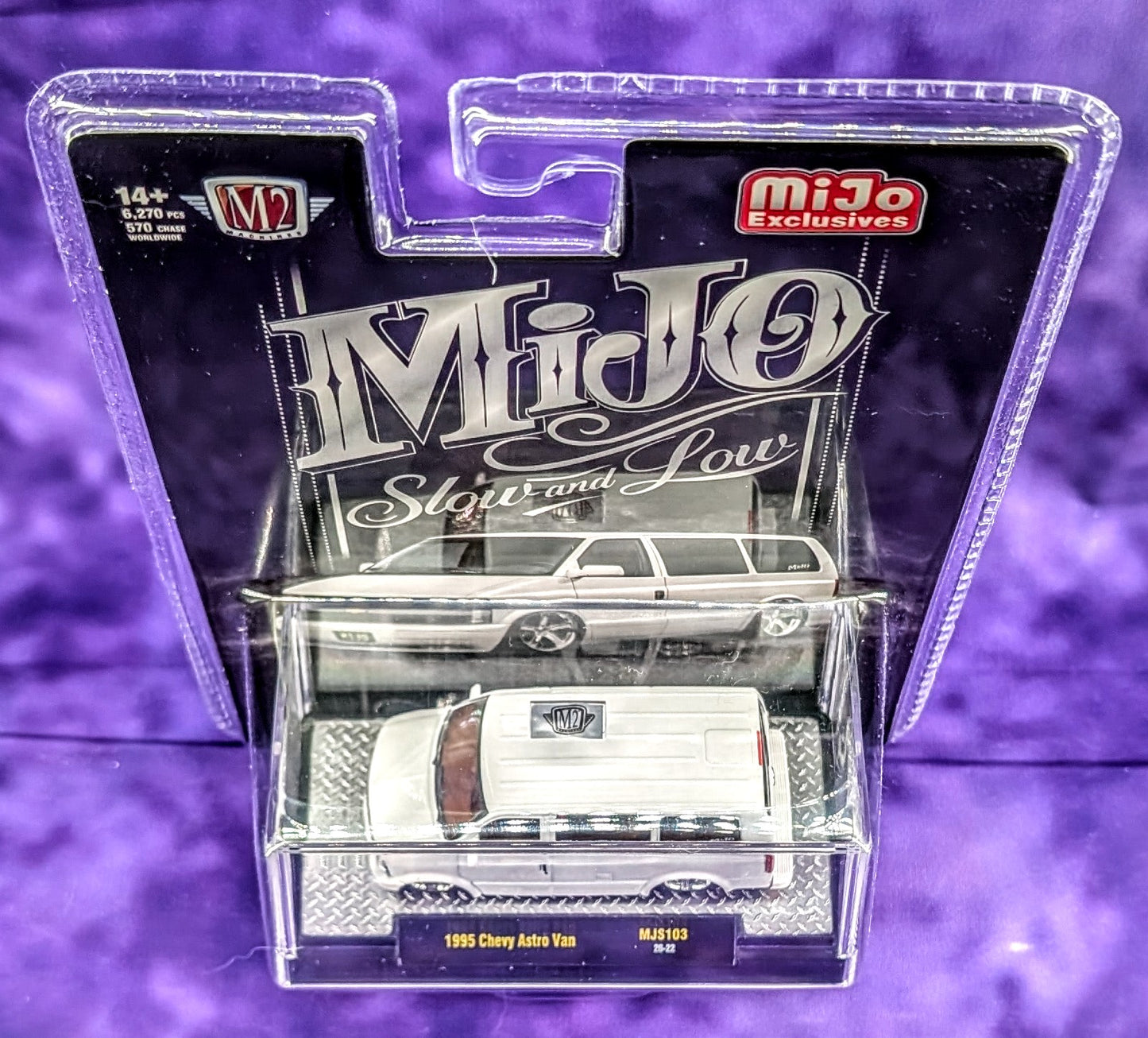 M2 Machines 1995 Chevy Astro Van - Slow and Low - Hobby Exclusive