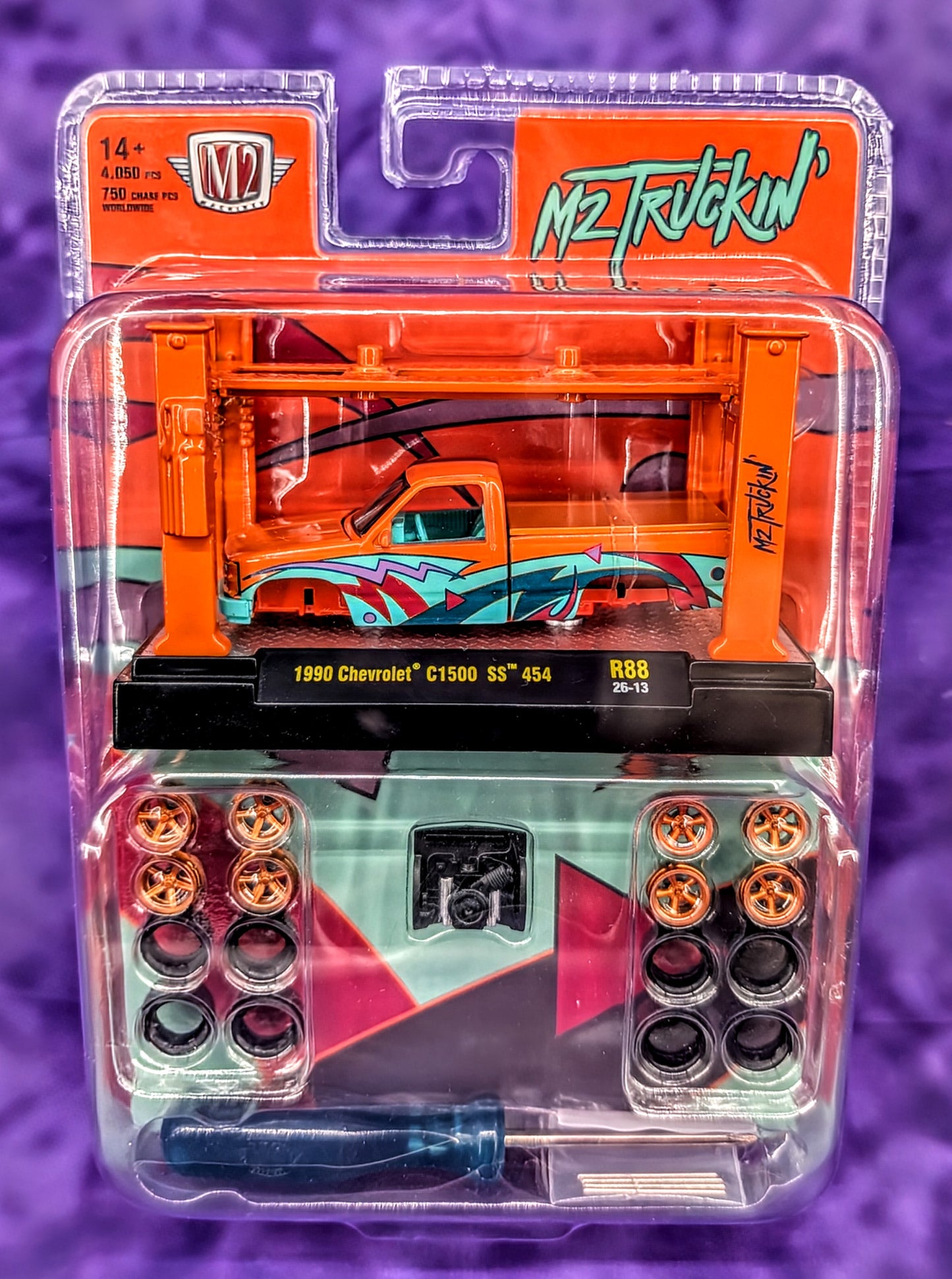 CHASE M2 Machines 1990 Chevrolet C1500 SS 454 - 1 of 750 - M2 Truckin' Auto-Lift Series