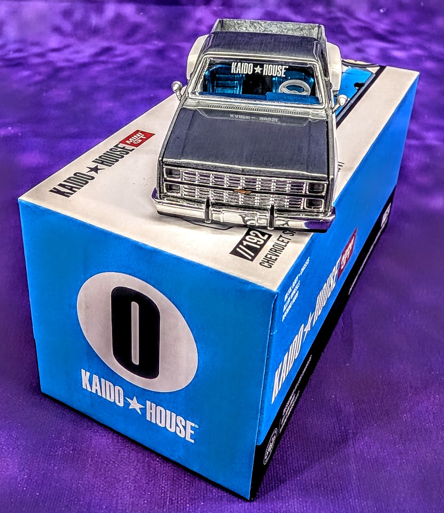 CHASE! Kaido House x Mini GT 1:64 Chevrolet Silverado Dually Vintage Spec V1 - Blue and White (RAW Metal)