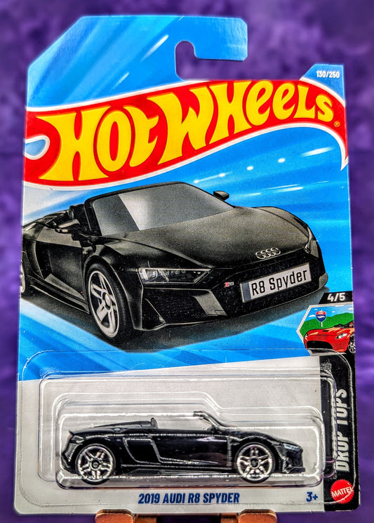 Hot Wheels 2019 Audi R8 Spyder - Drop Tops - Mainline