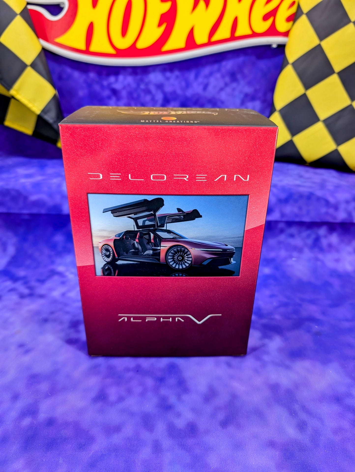 Hot Wheels x DeLorean DMC-12 & Alpha5 Collector Set - RLC