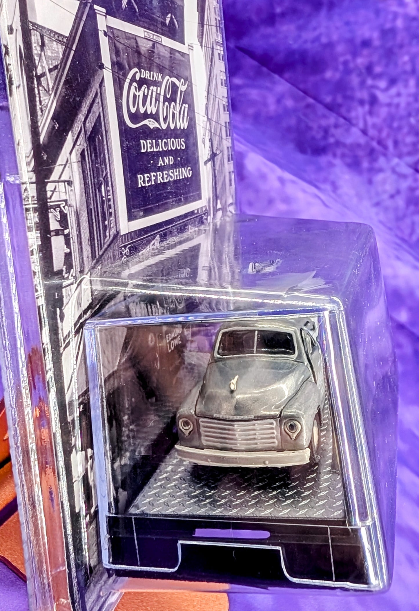 M2 Machines RAW CHASE 1949 Studebaker 2R Coca-Cola Truck - 1 of 250 - #A16 22-01