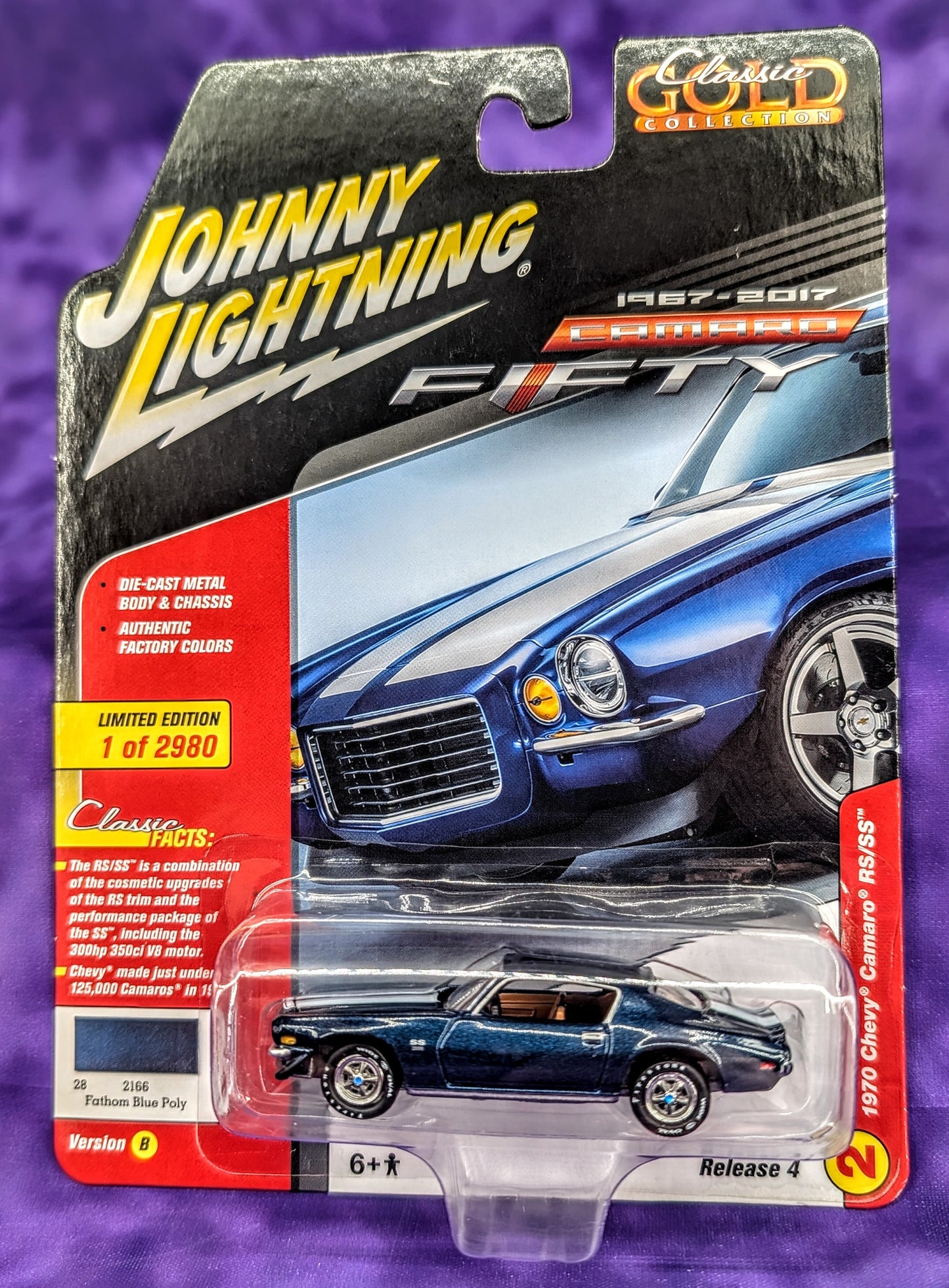Johnny Lightning 1970 Chevy Camaro RS/SS - Set of 2 - Classic Gold Collection (Release 4)