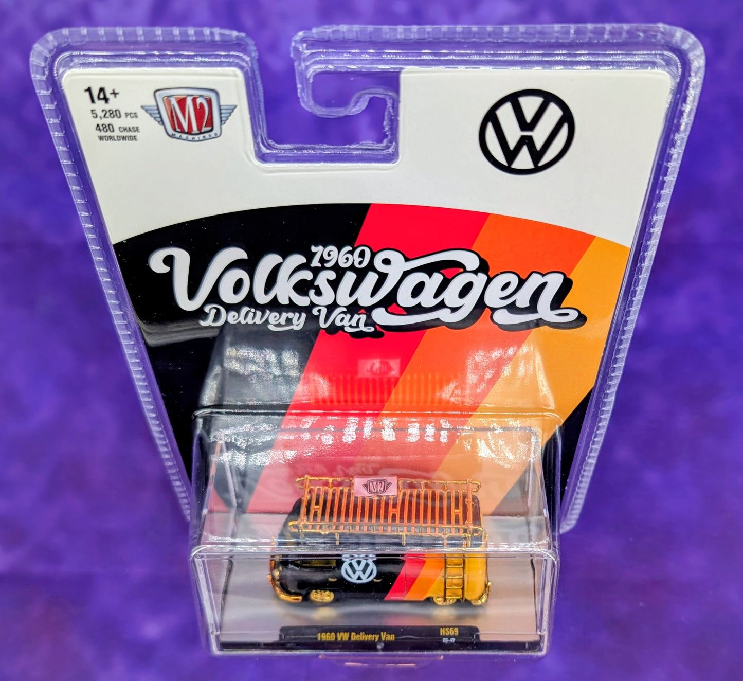 CHASE! M2 Machines 1:64 1960 Volkswagen Delivery Van – 1 of 480 – Hobby Exclusive - HS69 25-17