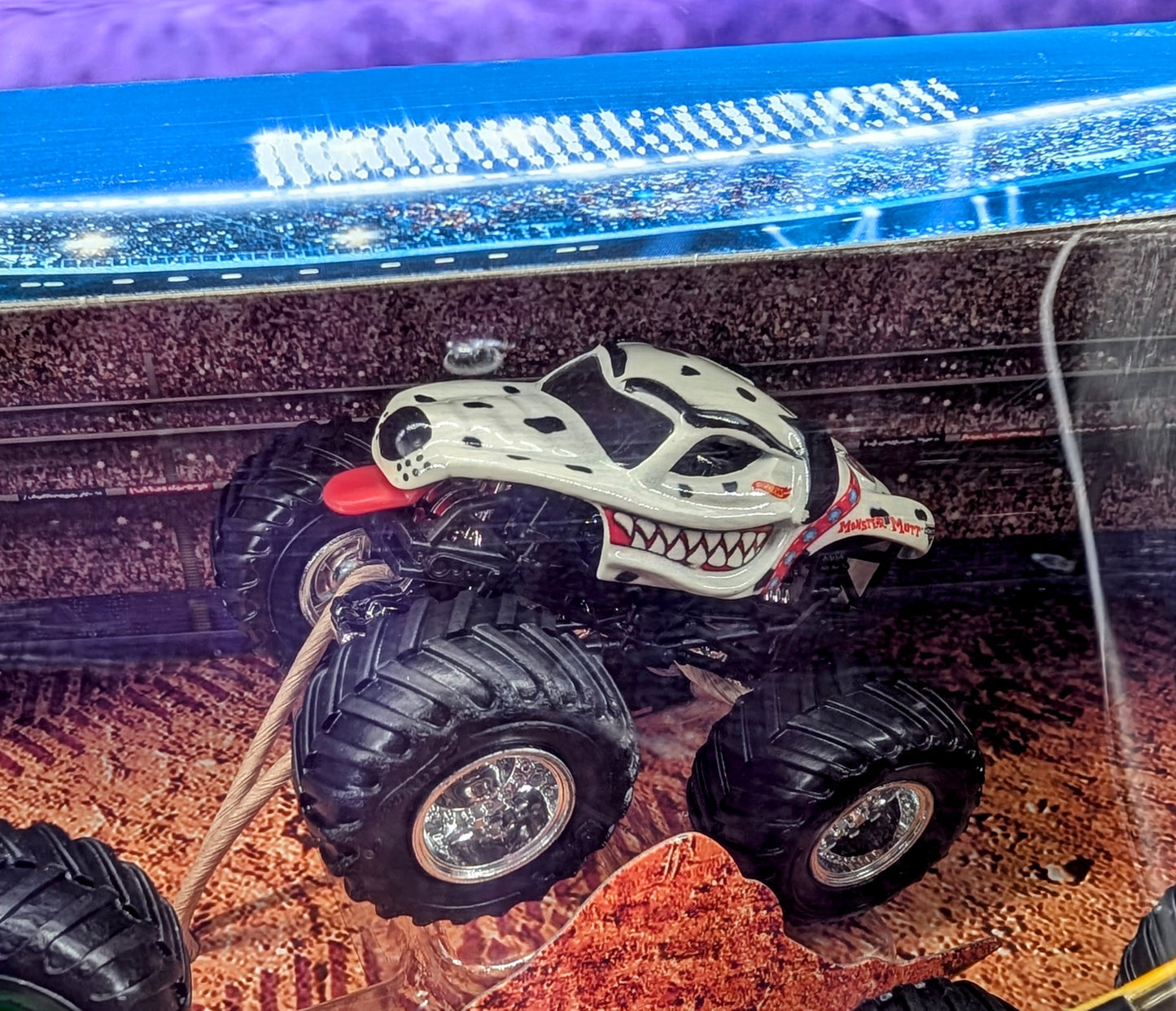 Hot Wheels 2018 Monster Jam Smash Up Stadium 5-Pack - feat. El Toro Loco Exclusive - VHTF