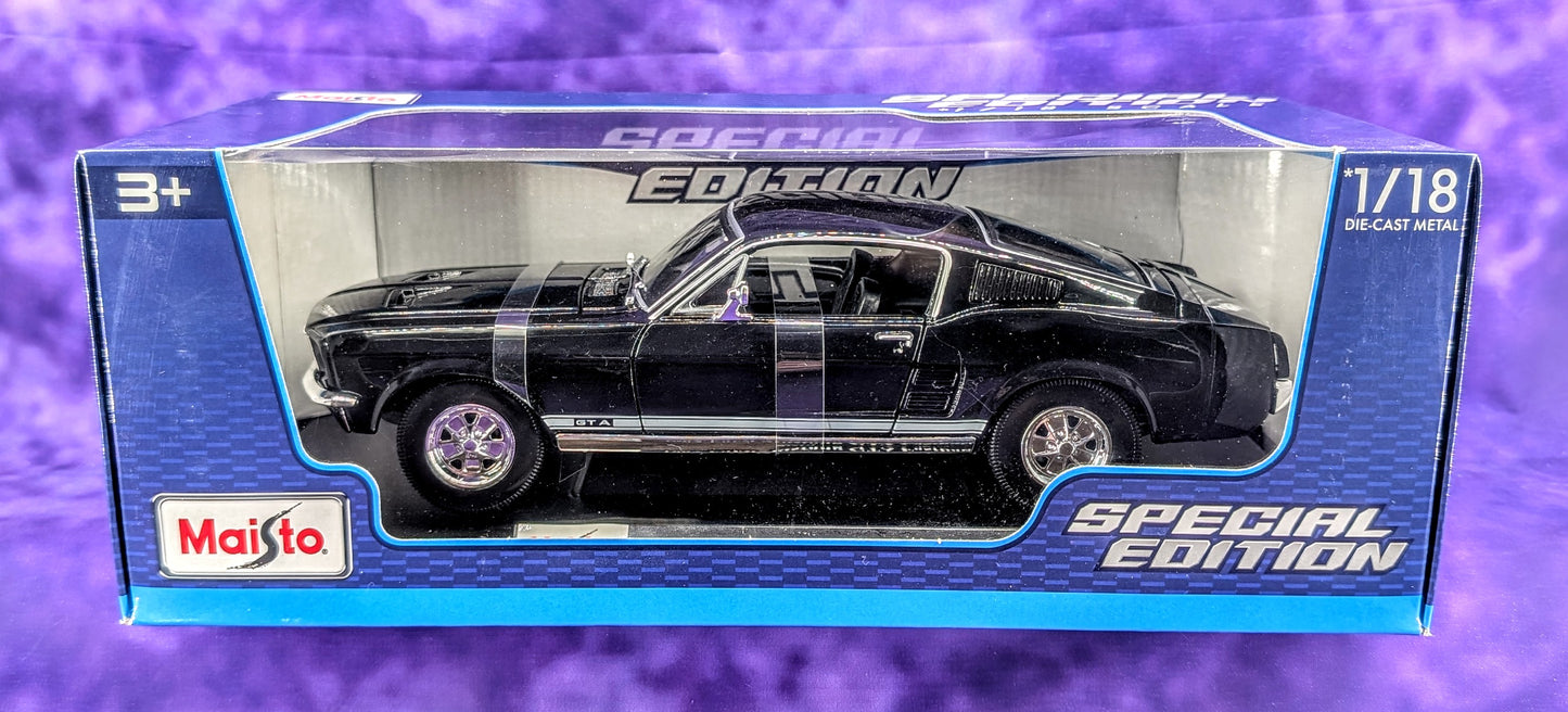 Maisto 1967 Ford Mustang GTA Fastback - Special Edition - 1:18 Scale