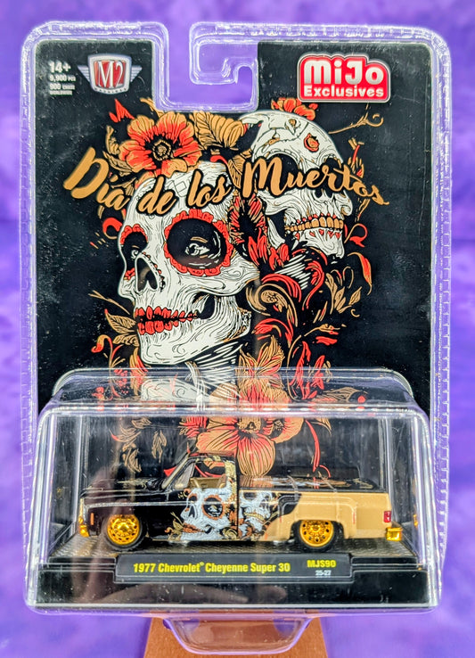 CHASE! M2 Machines 1:64 1977 Chevrolet Cheyenne Super 30 “Dia De Los Muertos” 2025 – Black Gold – MiJo Exclusives Limited Edition - 1 of 900