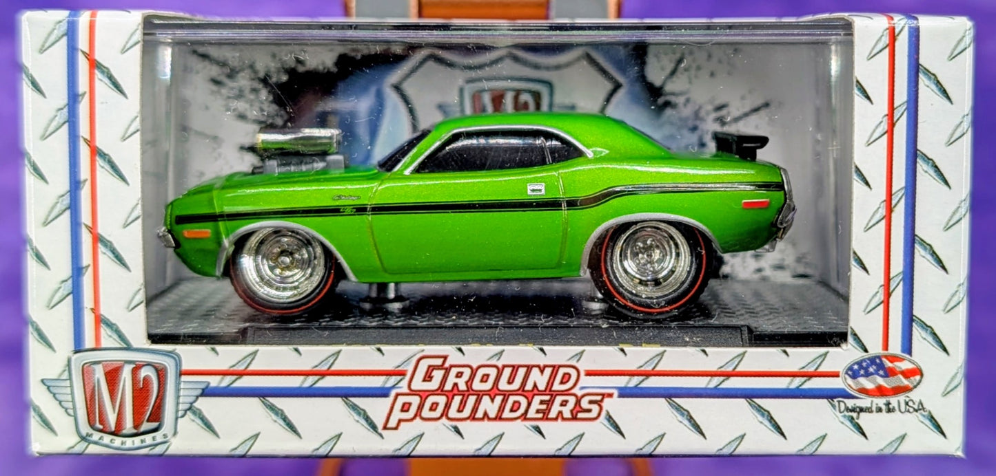 M2 Machines 1970 Dodge Challenger R/T - 11-04