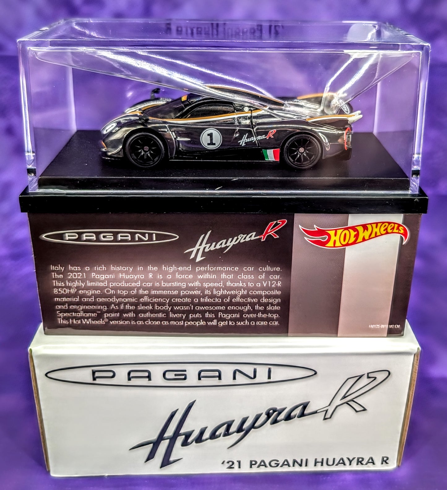 Hot Wheels RLC ‘21 Pagani Huayra R - Red Line Club