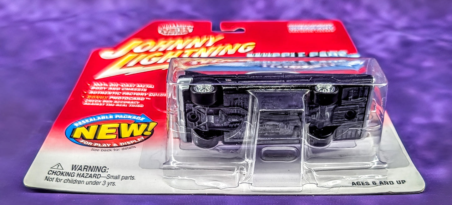 CHASE Johnny Lightning 1961 Pontiac Catalina - White Lightning - Muscle Cars