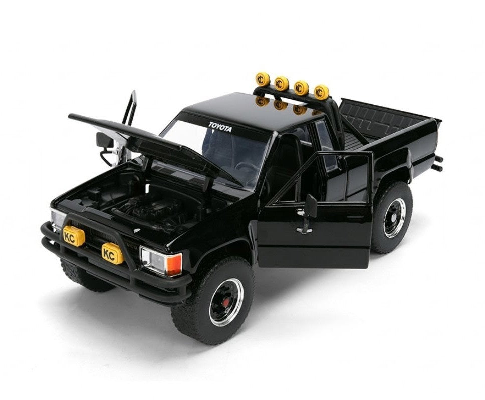 Jada 1985 Toyota SR5 Pickup and Marty's Skateboard - Back to the Future - 1:24 Scale